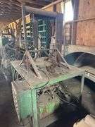 Metal bench 3' x 4' x 3', press, pump
