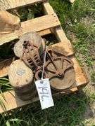 3 wood pulleys & metal feed pan