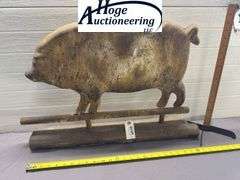 Pig decor - tin