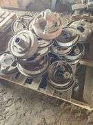 Trailer hubs- pallet