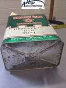 Harvest King Lubricants oil can - 2 gallons