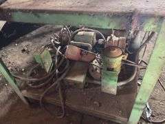 Metal bench 3' x 4' x 3', press, pump