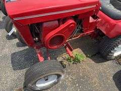 Wheel Horse garden tractor