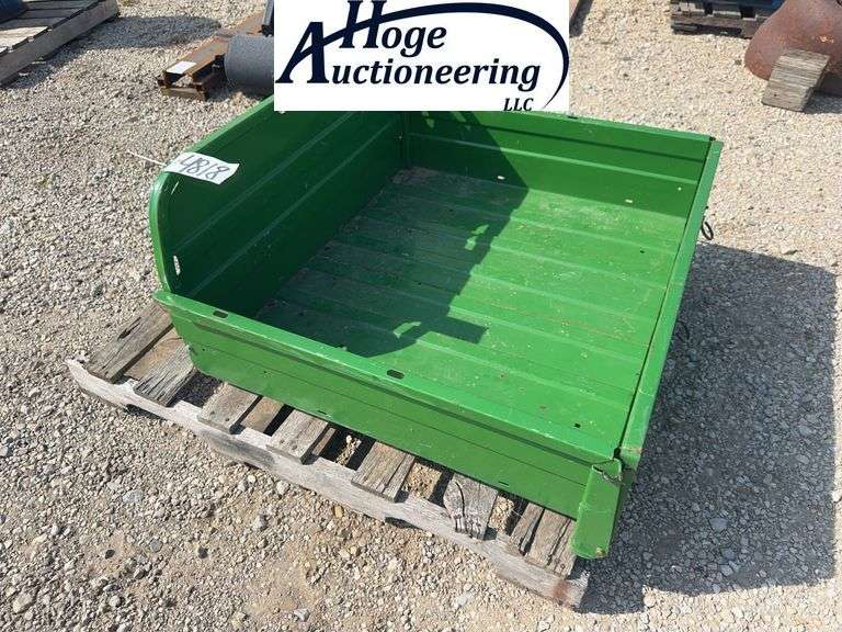 JOHN DEERE GATOR BOX W/ TAIL GATE - Hoge Auctioneering LLC