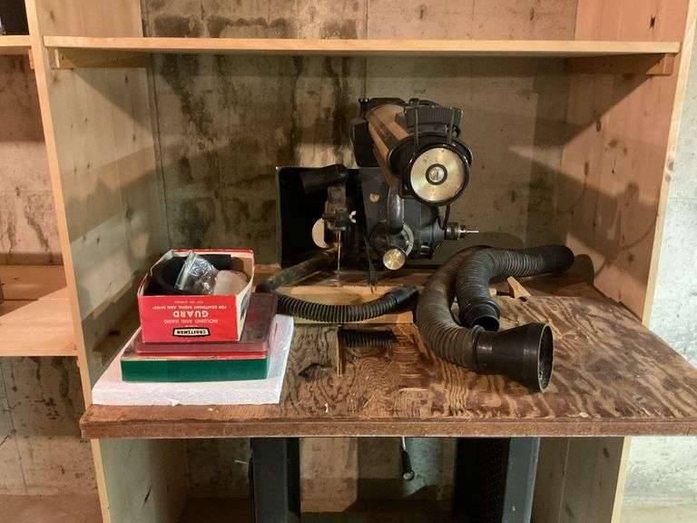 Radial arm saw