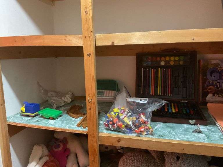 Contents of shelves in closet