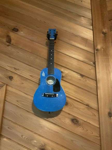 Guitar missing strings