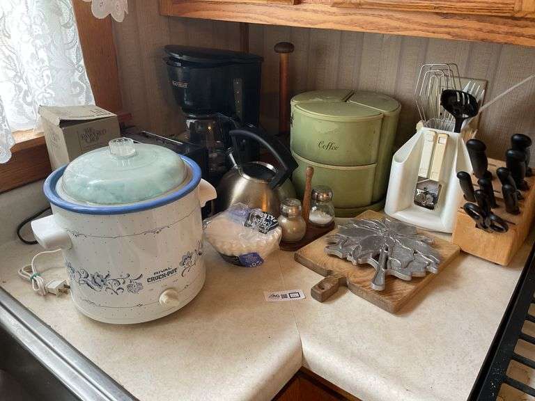 Contents of Countertop