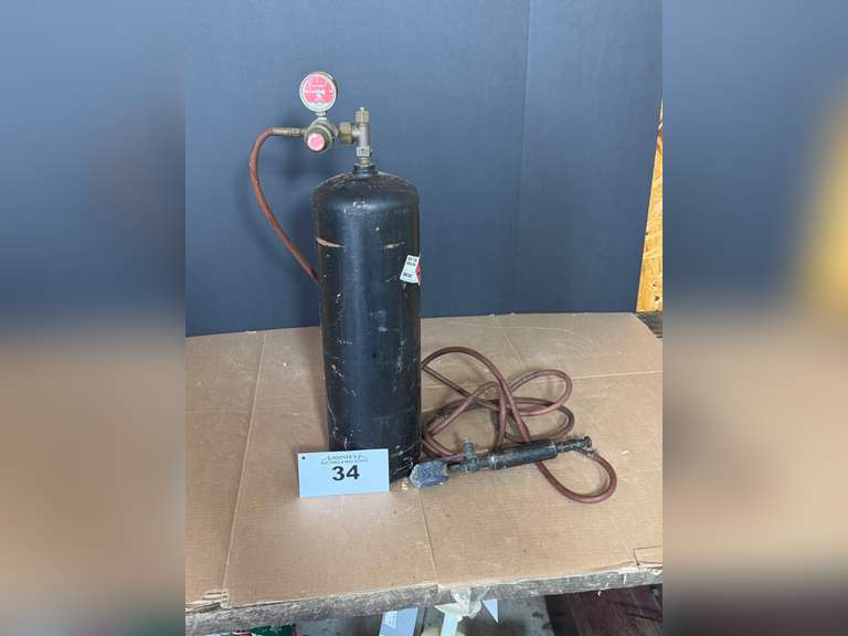 Tank w/ Acetylene Dissolved