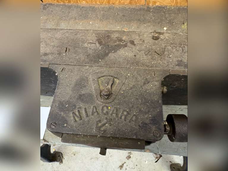 Niagara Bar Folder
