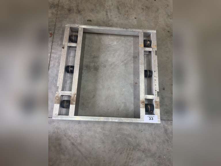 42 in x 42 in Equipment Dolley