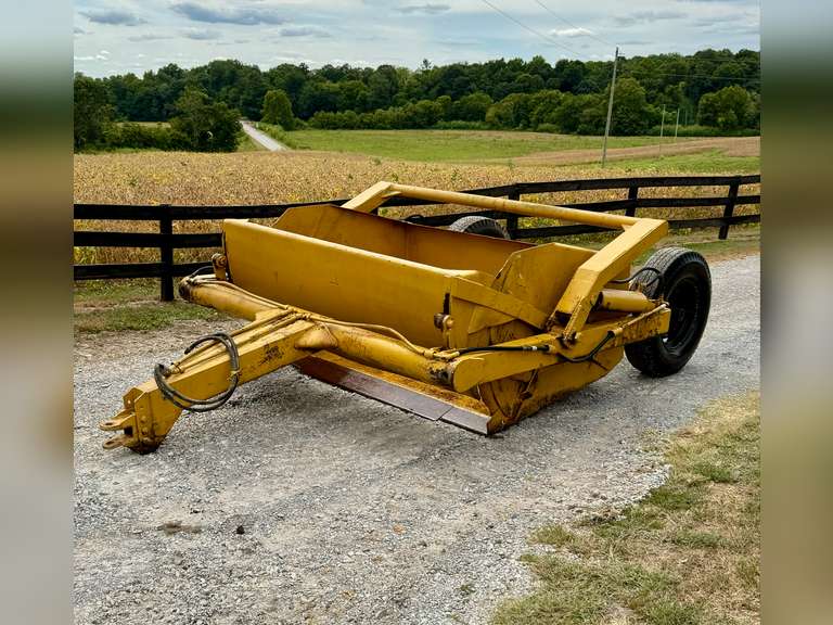 Ashland 60s 7' Hydraulic Dirt Scraper