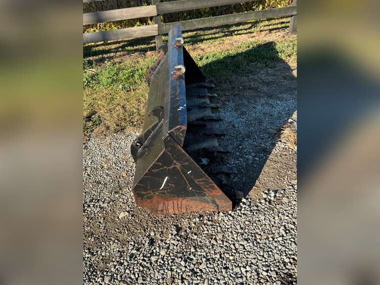 Tractor Bucket