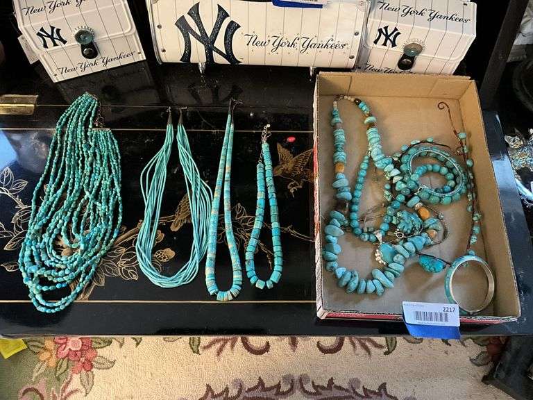 Turquoise bead jewelry lot