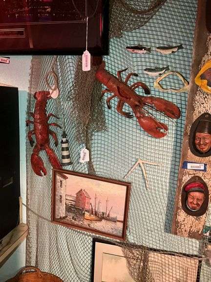 Wall decor: harbor print, faux lobsters, fishing w/ decor