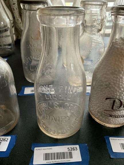 Milk bottle: Funk's Grove/ Boonsboro MD
