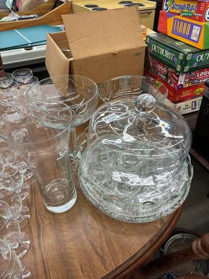 Princess house footed bowl, vase, cake pedestal, glass serving plates