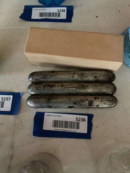 Metal cigar case