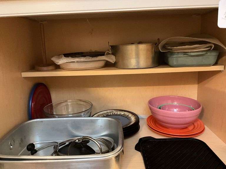 Contents of one kitchen cupboard