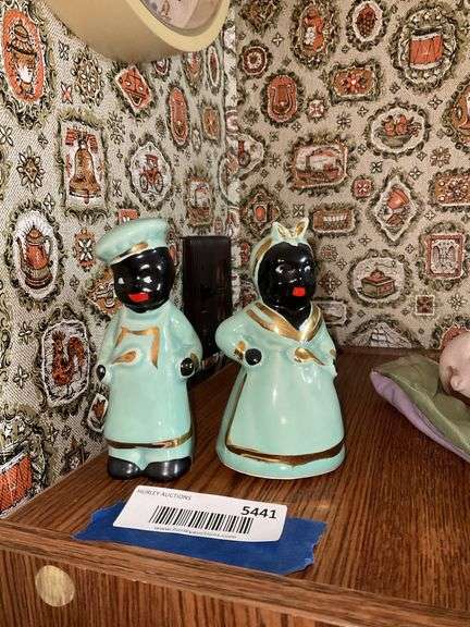 Vintage Black Americana cook and chef novelty salt/pepper shakers
