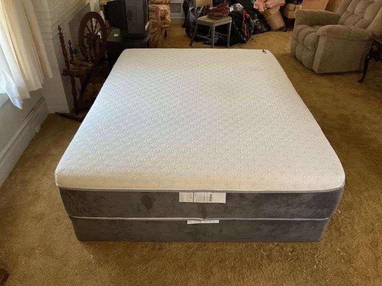 Kingsdown Passions Collection mattress