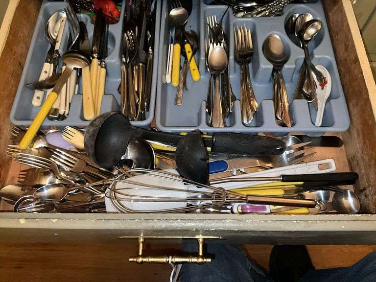 Contents of drawer, flatware & kitchen utensils - Hurley Real Estate ...