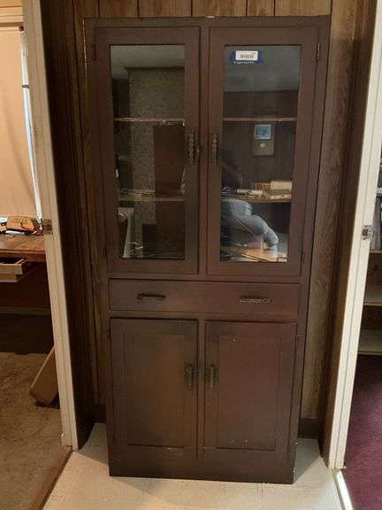 Kitchen cabinet w/ glass top doors 30x12x68
