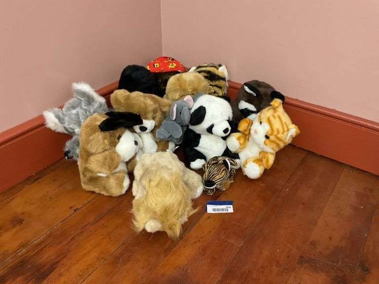 Stuffed Animals Hurley Real Estate Auctions stuffed-animals-hurley-real-estate-auctions