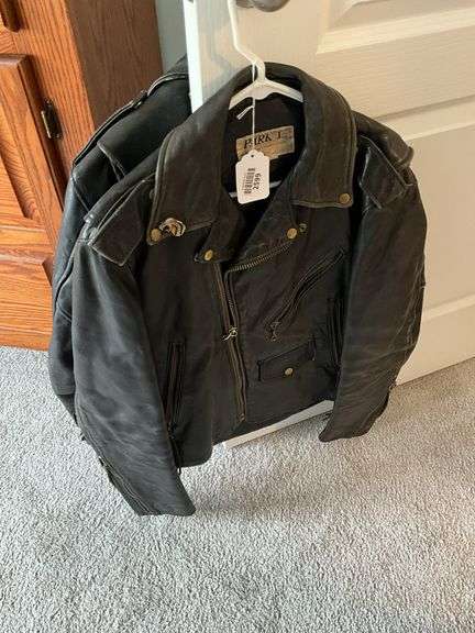 Men’s leather motorcycle jacket Size 42