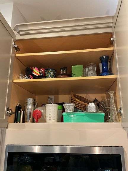 Contents of kitchen cupboard