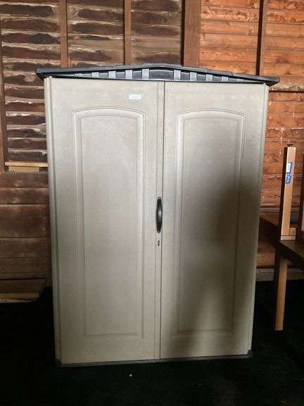 Small storage shed, 57x76x53