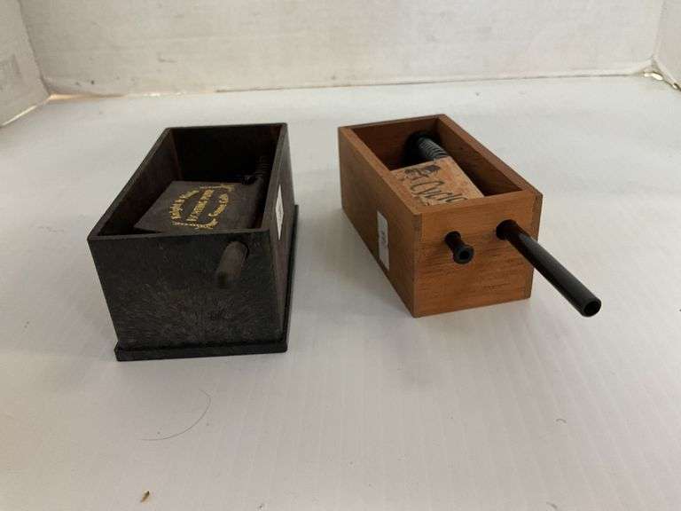 Quaker Boy Cyclone and Knight & Hale Fighting Purr Turkey Calls