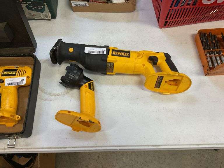 DeWalt rechargeable flashlight and reciprocating saw