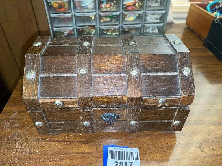 Jewelry box w/ contents