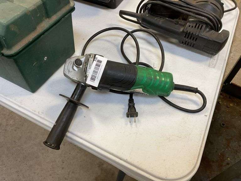 Hitachi G12SR3 angle grinder