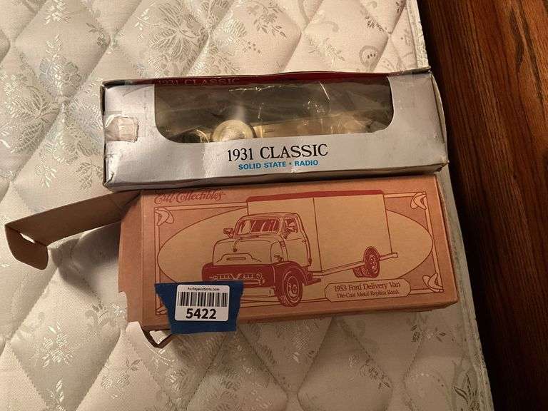 1931 Classic car radio in box, Ertl 1953 Ford delivery van bank in box