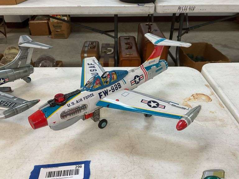 US Airforce FW-988 litho tin battery op toy plane