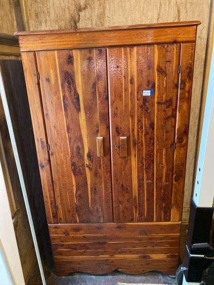Kincaid cedar wardrobe 36x21x66
