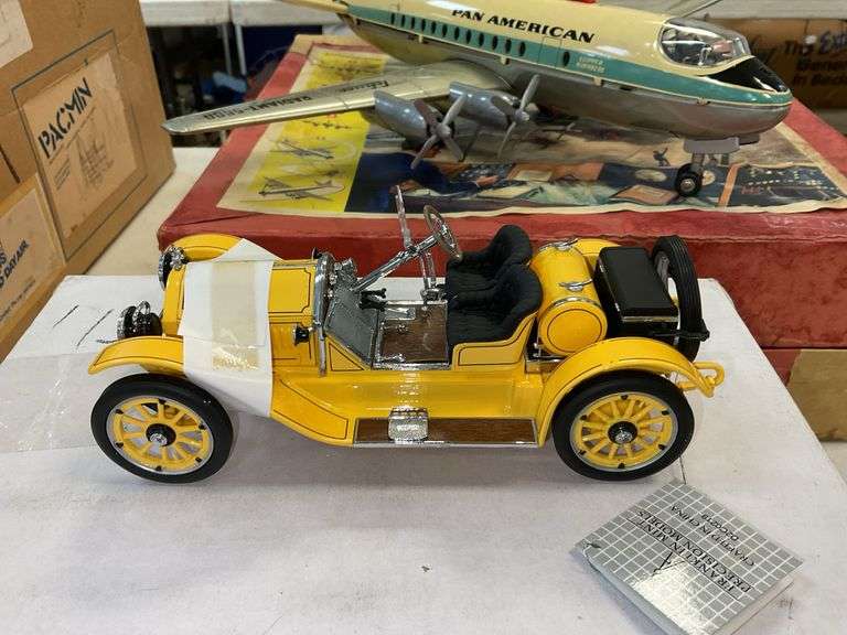 Franklin Mint Precision Model Stutz Bearcat model car w/ tag and box