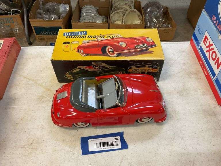 Distler Electro Matic 7500 battery op toy car w/ box