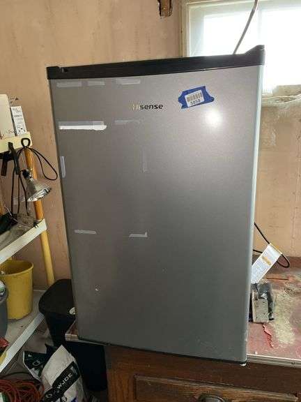 Hisense mini refrigerator