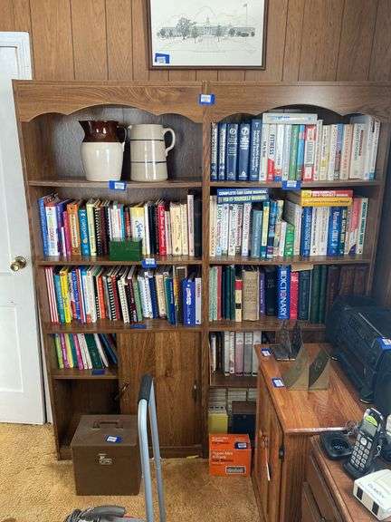 Two bookshelves, no contents 30x12x71