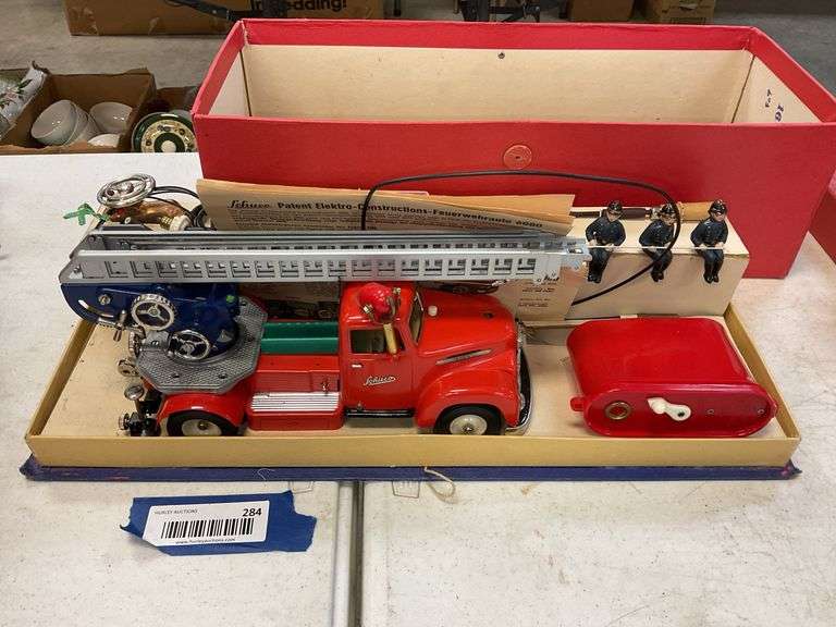 Schuco 6080 construction fire engine battery op toy in box