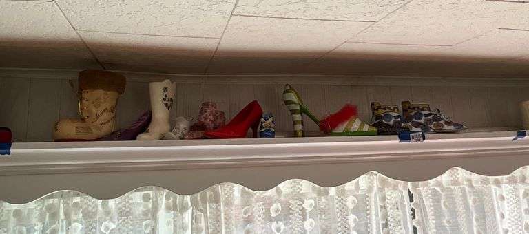 Decorative shoes lot