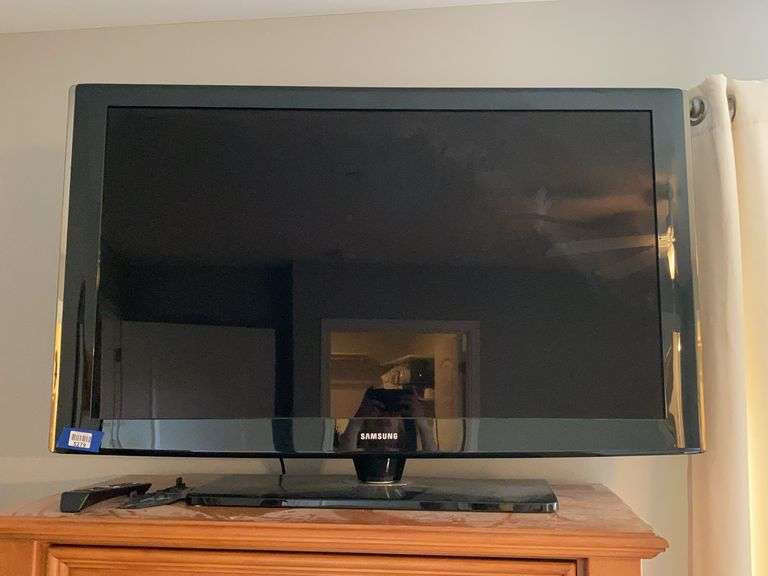 Samsung TV model: LNT4665FX/XAA w/ remote