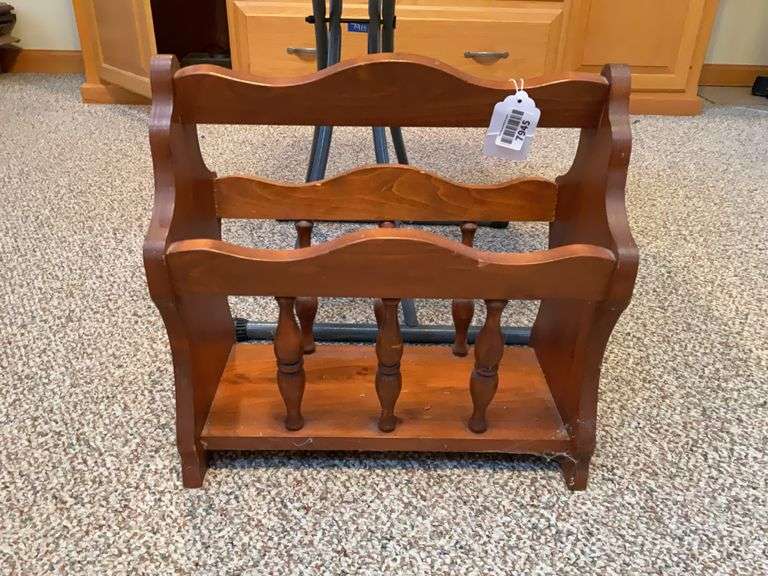 Hurley Rack Wooden magazine rack - Hurley Real Estate & Auctions