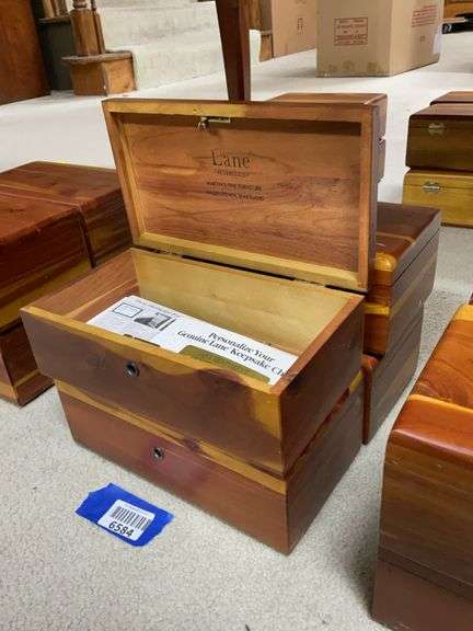 Qty 4: Martin's Fine Furniture/ Hagerstown MD Genuine Lane Keepsake dresser boxes