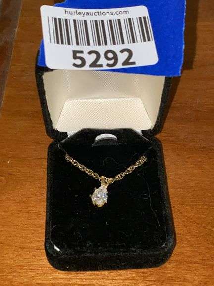 Pear shape pendant w/ chain