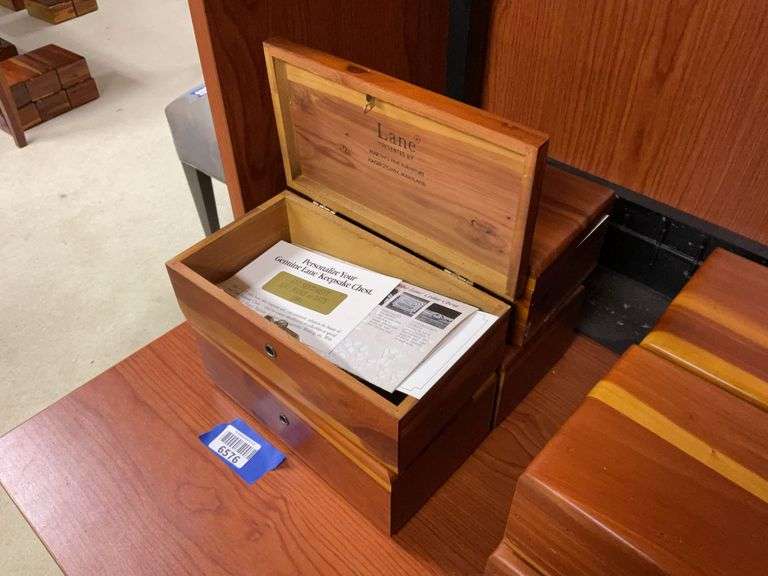 Qty 4: Martin's Fine Furniture/ Hagerstown MD Genuine Lane Keepsake dresser boxes
