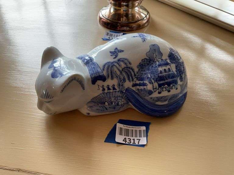 Blue & white porcelain resting cat figure, Made in China